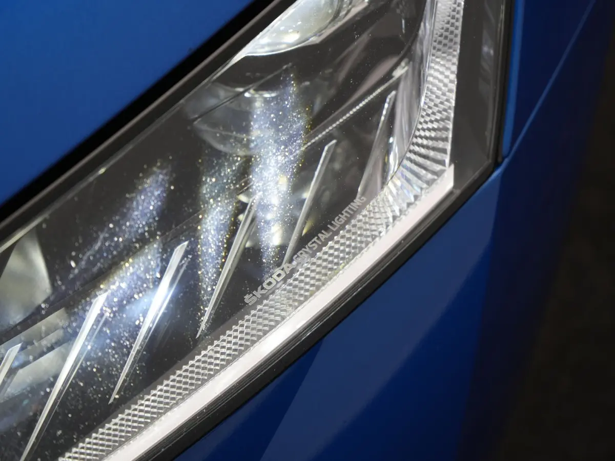 1.4 TSI iV Style PHEV 204pk Dealer O.H | Adaptive Cruise | Head Up | Crystal LED | Camera | Sportstoelen Memory & Verwarmd | Keyless | BLIS | Apple Carplay | Stuurverwarming | Travel Assist 