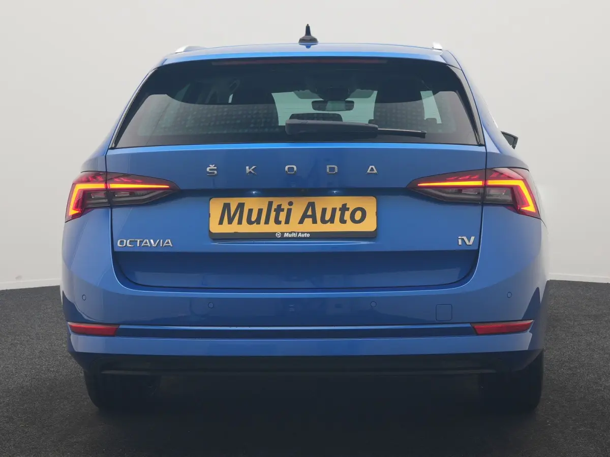 1.4 TSI iV Style PHEV 204pk Dealer O.H | Adaptive Cruise | Head Up | Crystal LED | Camera | Sportstoelen Memory & Verwarmd | Keyless | BLIS | Apple Carplay | Stuurverwarming | Travel Assist 