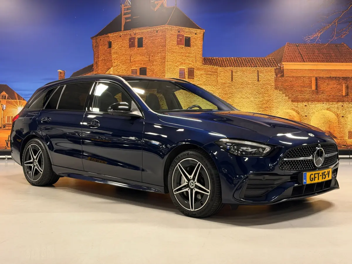 300 e AMG Line Panodak Night Carplay