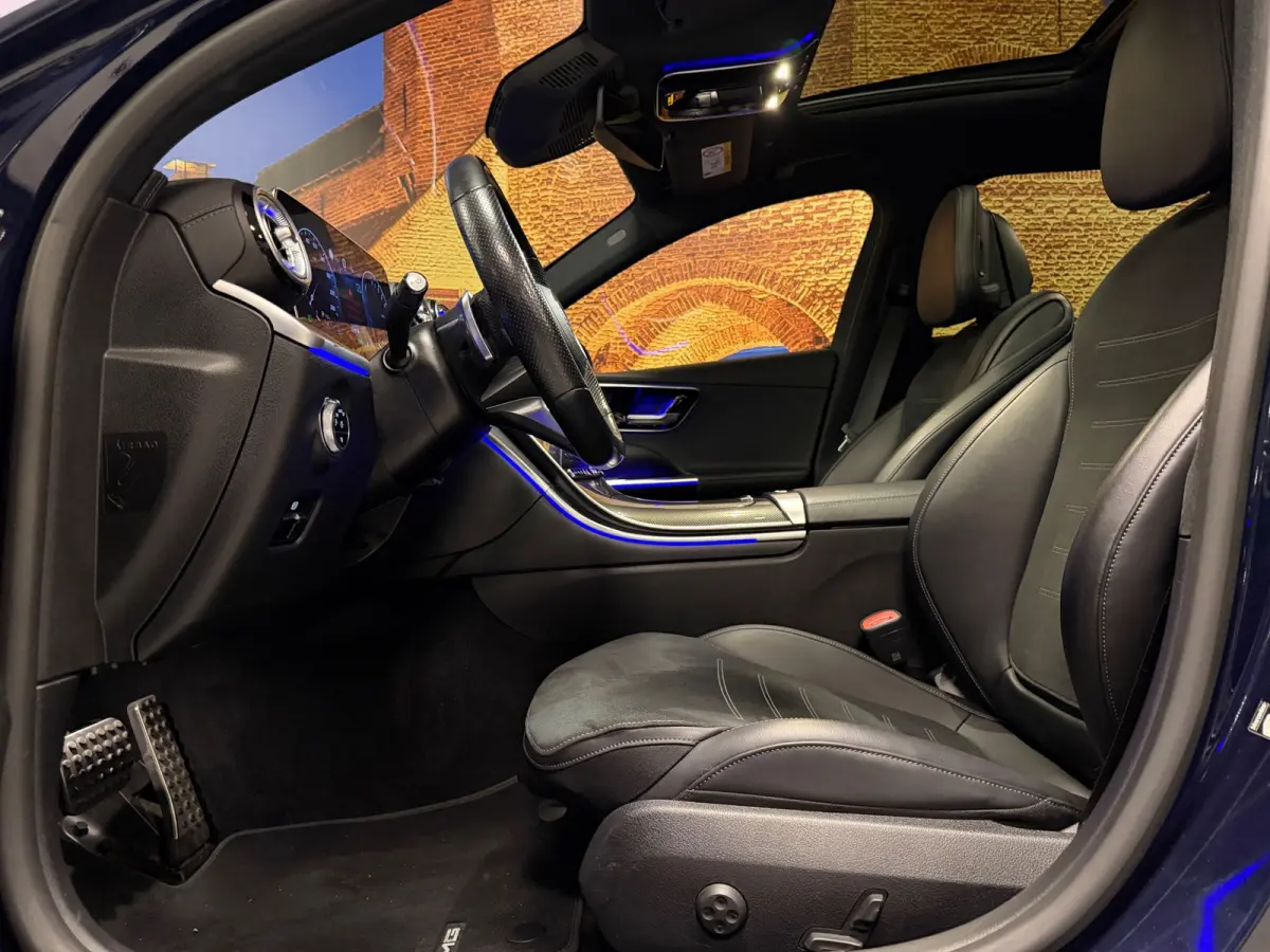 300 e AMG Line Panodak Night Carplay