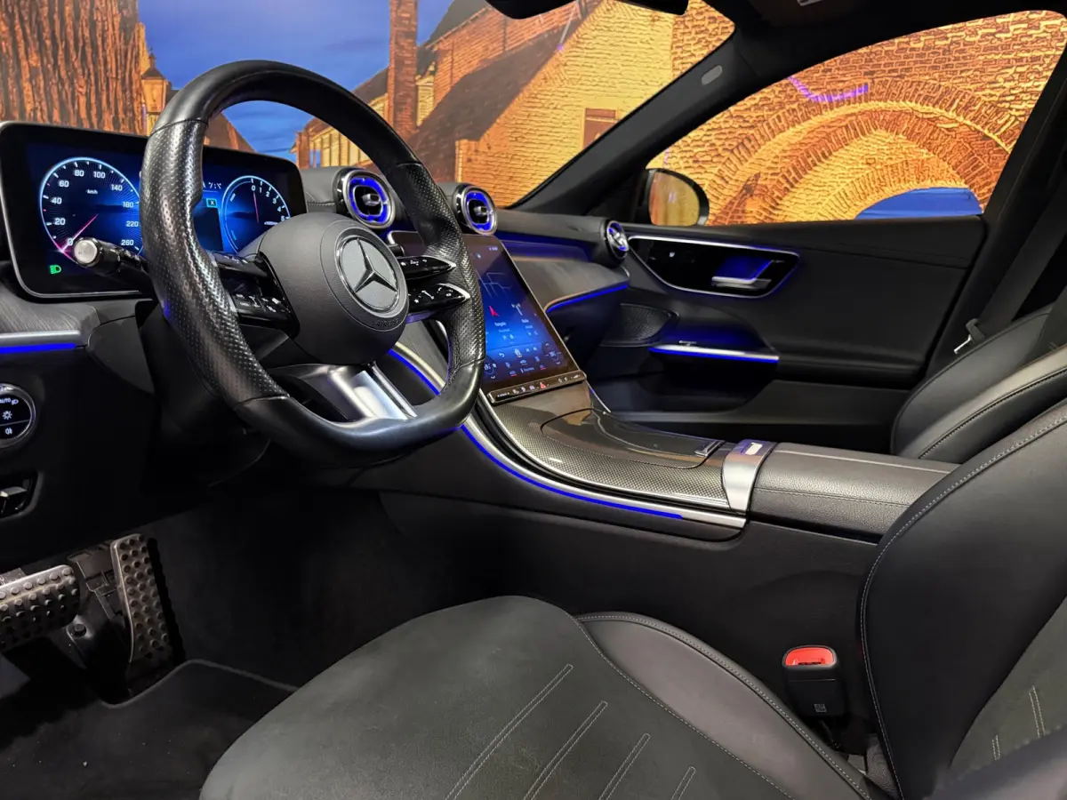 300 e AMG Line Panodak Night Carplay
