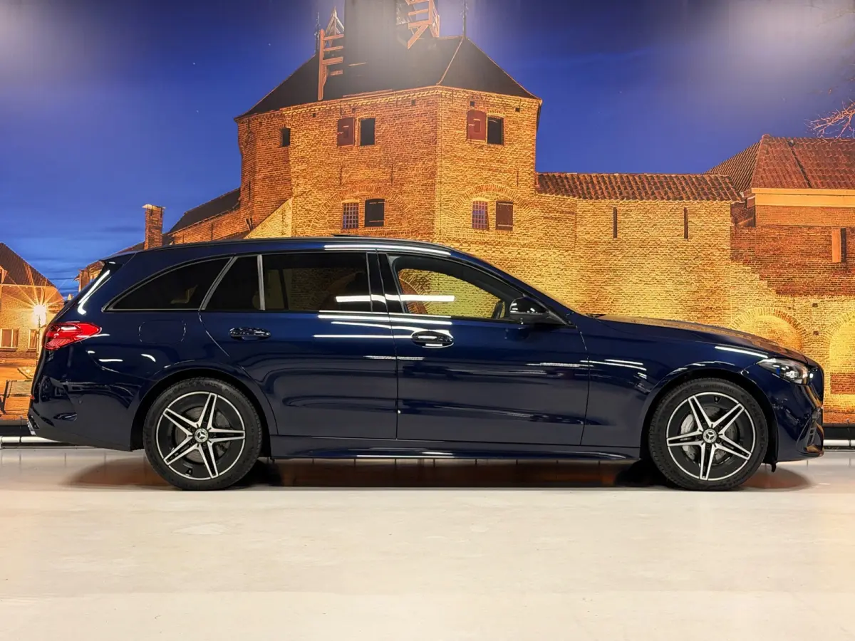300 e AMG Line Panodak Night Carplay