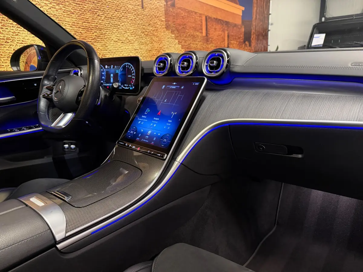 300 e AMG Line Panodak Night Carplay