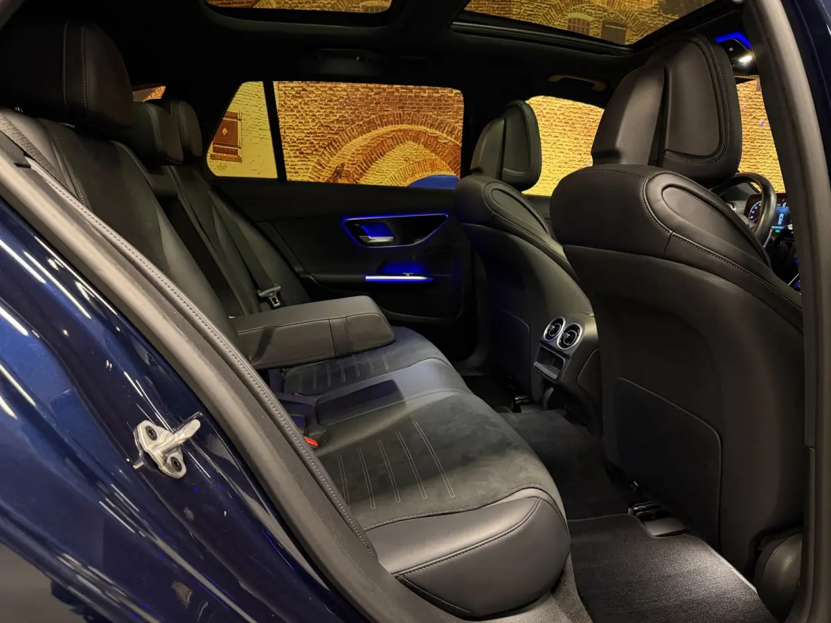 300 e AMG Line Panodak Night Carplay