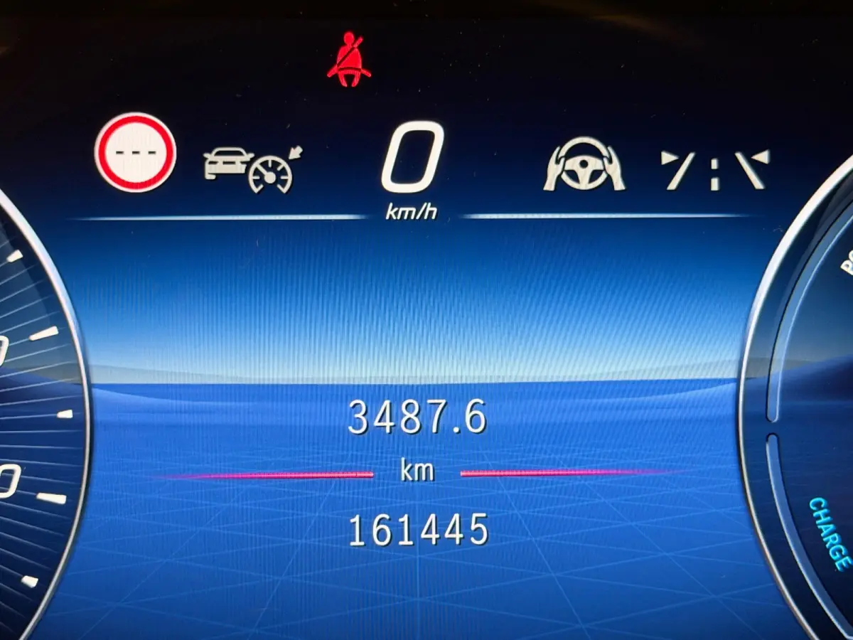 300 e AMG Line Panodak Night Carplay