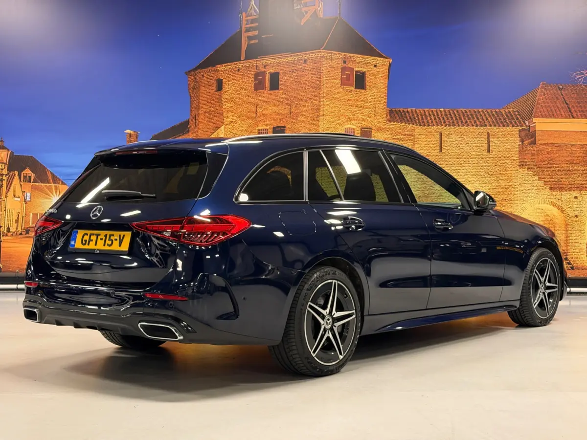 300 e AMG Line Panodak Night Carplay