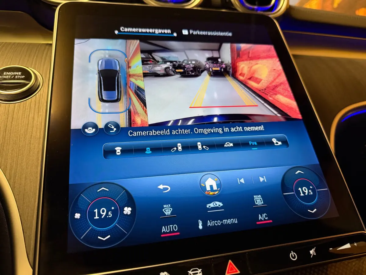 300 e AMG Line Panodak Night Carplay