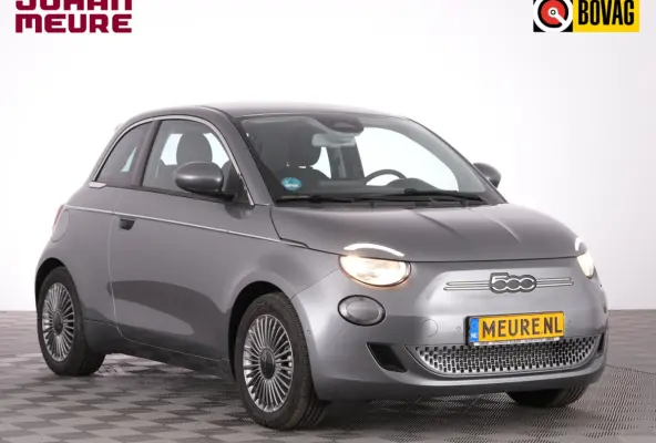 Icon Plus 42 kWh | LAGE KM-STAND | CARPLAY | CAMERA | VELGEN | STOELVERWARMING | SOH: 100% | !