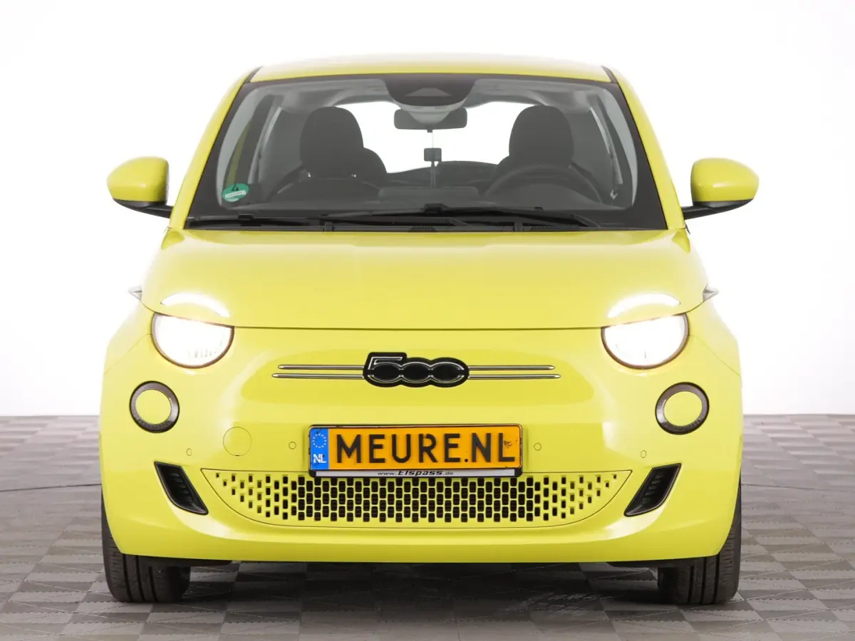 24 kWh Urban Plus | ACID YELLOW | NAVI | STOELVERWARMING | CAMERA | BLISS | SOH: 94,5% | !