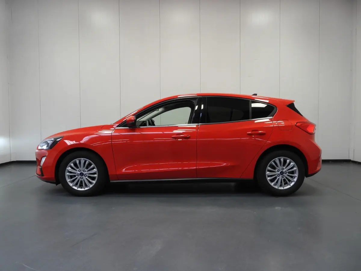 1.0 EcoBoost Titanium X Business NAVI/CAMERA/ADAPT.CRUISE/LED/16"LMV!