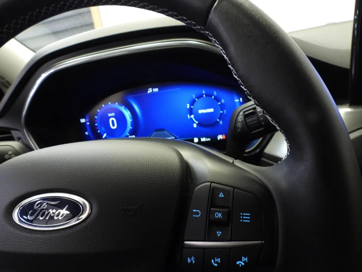 1.0 EcoBoost Titanium X Business NAVI/CAMERA/ADAPT.CRUISE/LED/16"LMV!
