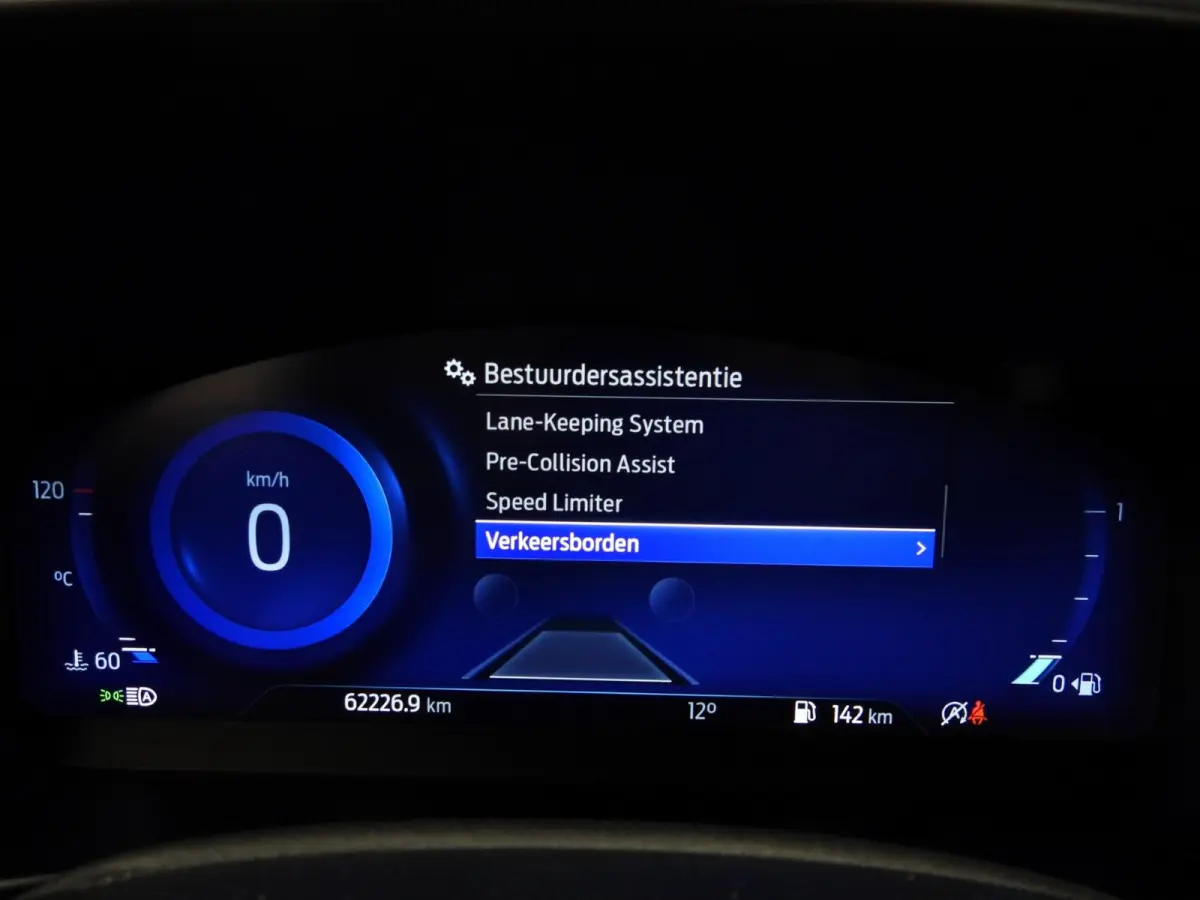1.0 EcoBoost Titanium X Business NAVI/CAMERA/ADAPT.CRUISE/LED/16"LMV!