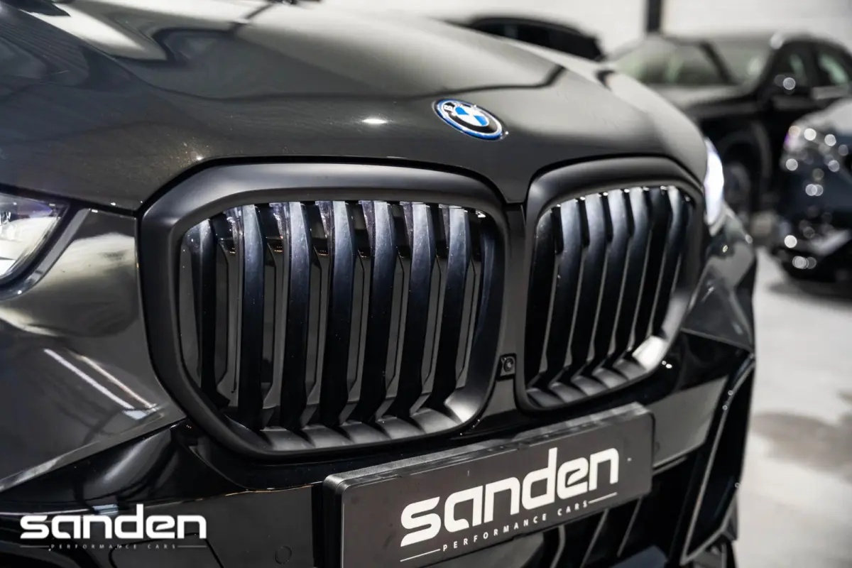 xDrive50e M Sport Pro|Dravit|M Seats|Sky Lounge|B&W