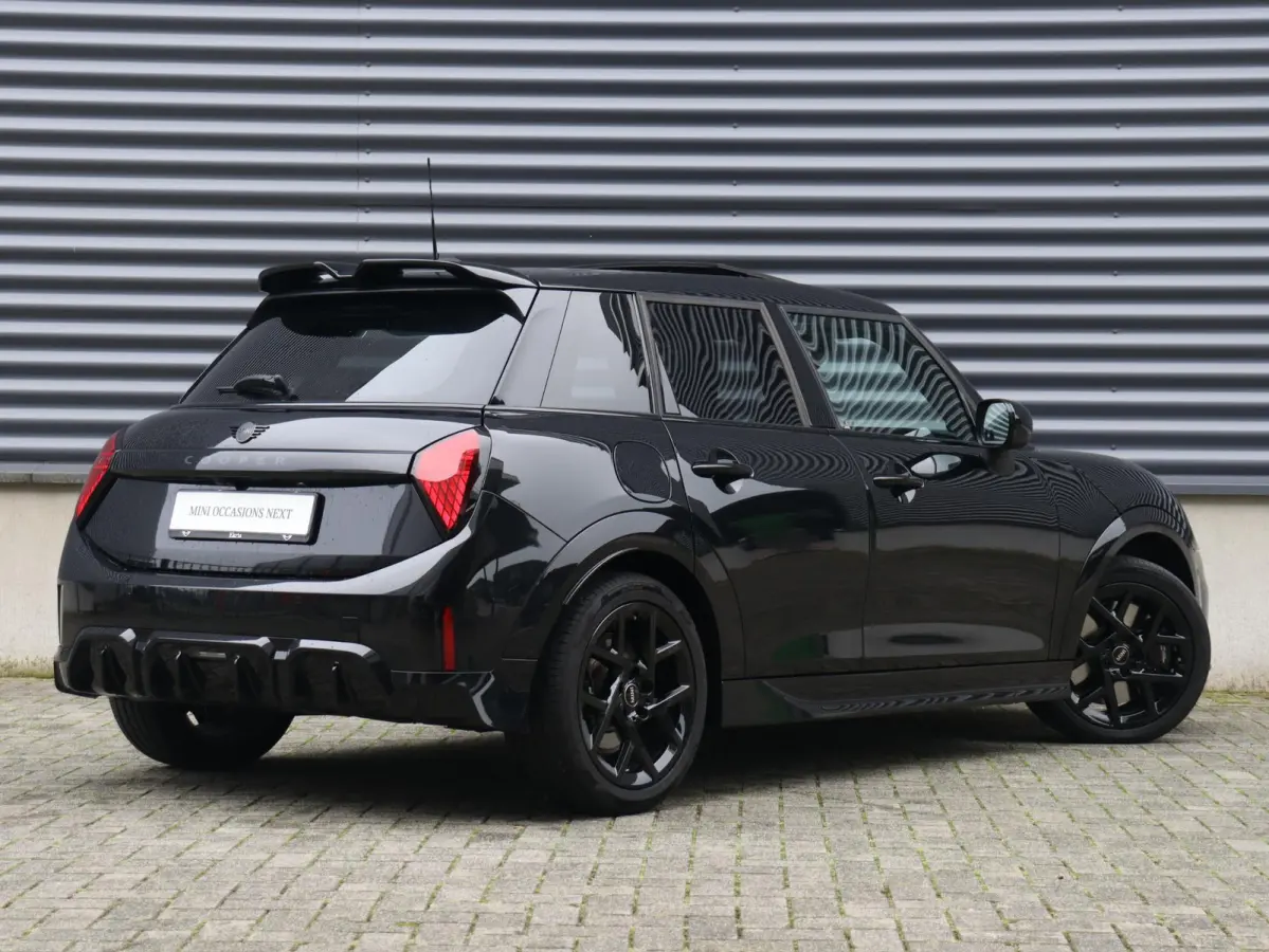 1.5 Cooper C John Cooper Works Trim | Pakket L