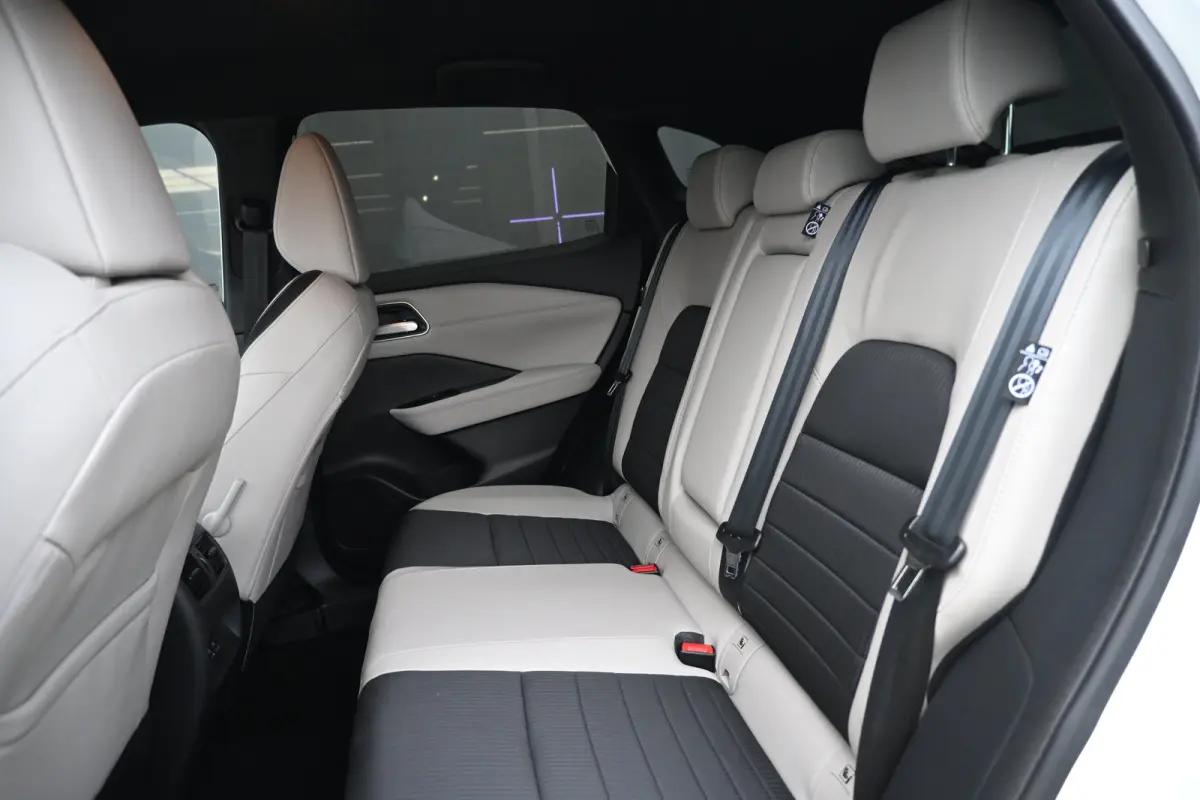 1.3 MHEV Xtronic Tekna | Vol-Leder | Elektr. Stoelen | HeadUp-Display | 360 Camera | Stoelverwarming | Dodehoek-Detectie | !!