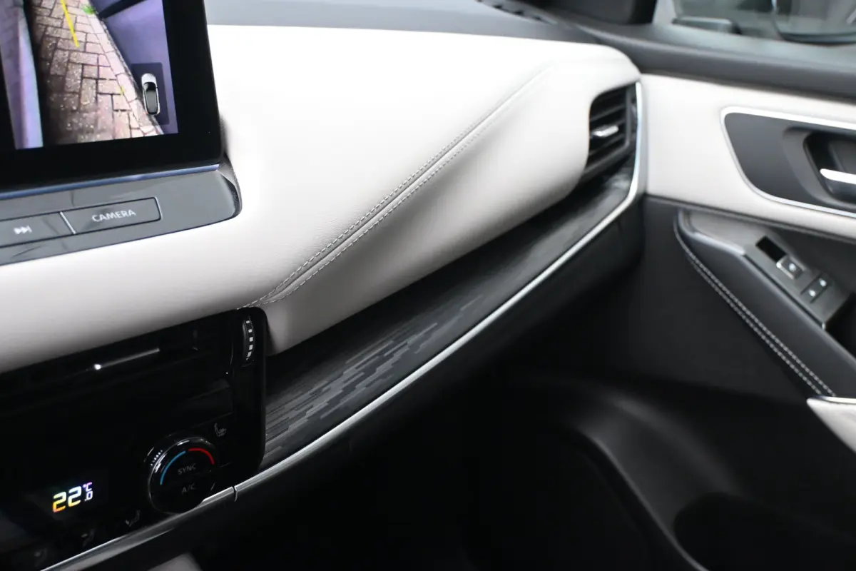 1.3 MHEV Xtronic Tekna | Vol-Leder | Elektr. Stoelen | HeadUp-Display | 360 Camera | Stoelverwarming | Dodehoek-Detectie | !!
