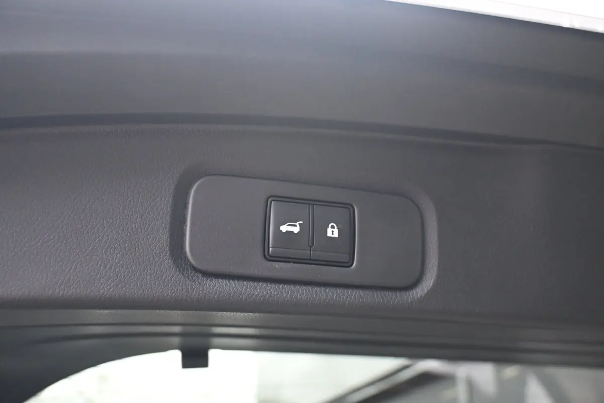 1.3 MHEV Xtronic Tekna | Vol-Leder | Elektr. Stoelen | HeadUp-Display | 360 Camera | Stoelverwarming | Dodehoek-Detectie | !!
