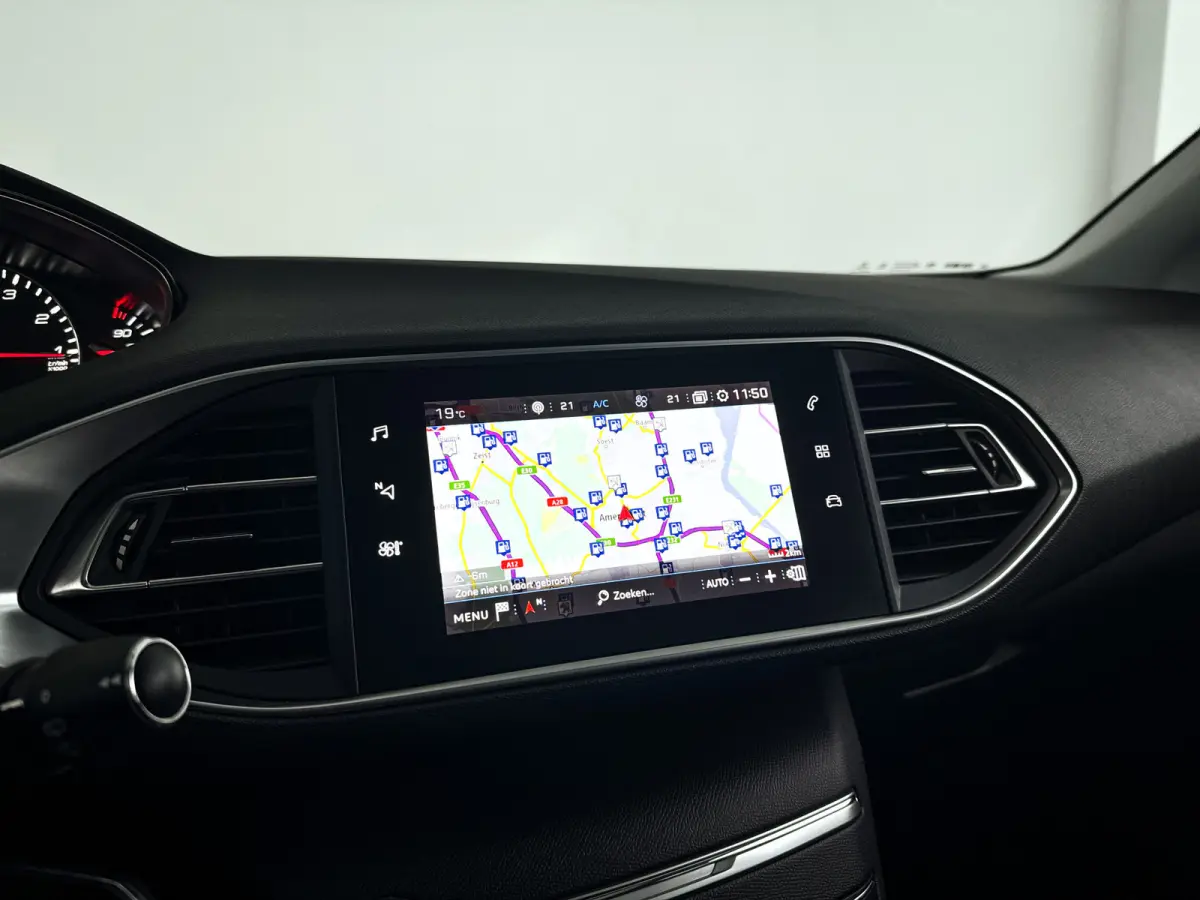 1.2 PureTech Blue Lease Executive | Panoramadak | Park assist | Carplay | Cruise control | Trekhaak