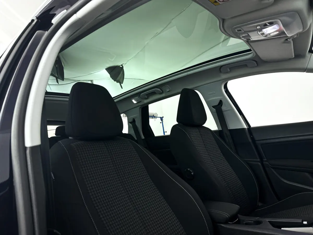 1.2 PureTech Blue Lease Executive | Panoramadak | Park assist | Carplay | Cruise control | Trekhaak